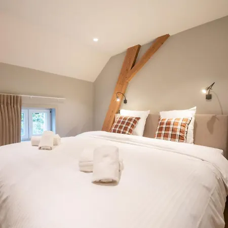 Huyze Ter Bercken With Swimming Pond By Interhome *