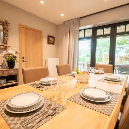 펜션 Huyze Ter Bercken With Swimming Pond By Interhome *