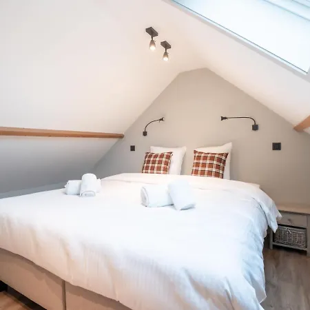 펜션 Huyze Ter Bercken With Swimming Pond By Interhome Klemskerke