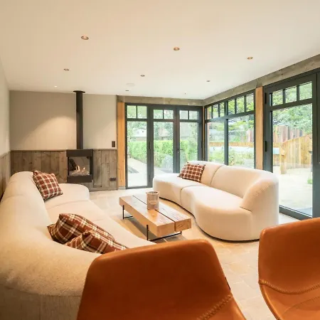 펜션 Huyze Ter Bercken With Swimming Pond By Interhome *