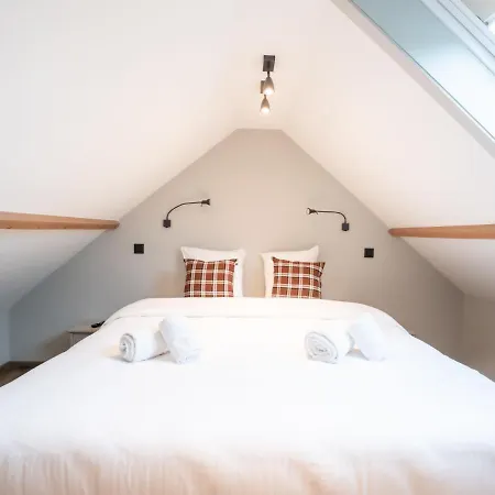 Huyze Ter Bercken With Swimming Pond By Interhome 펜션