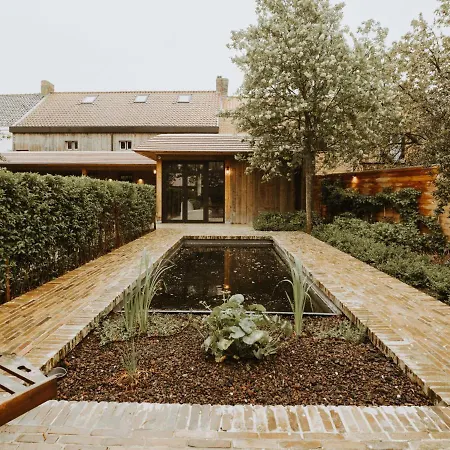 펜션 Huyze Ter Bercken With Swimming Pond By Interhome Klemskerke