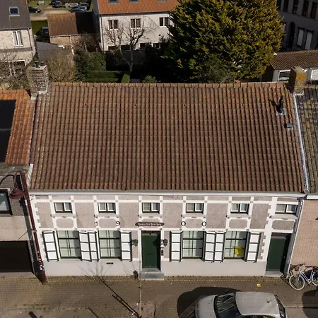 Huyze Ter Bercken With Swimming Pond By Interhome 펜션 Klemskerke