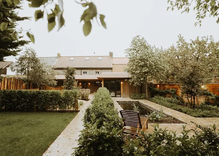 Сasa de vacaciones Huyze Ter Bercken With Swimming Pond By Interhome