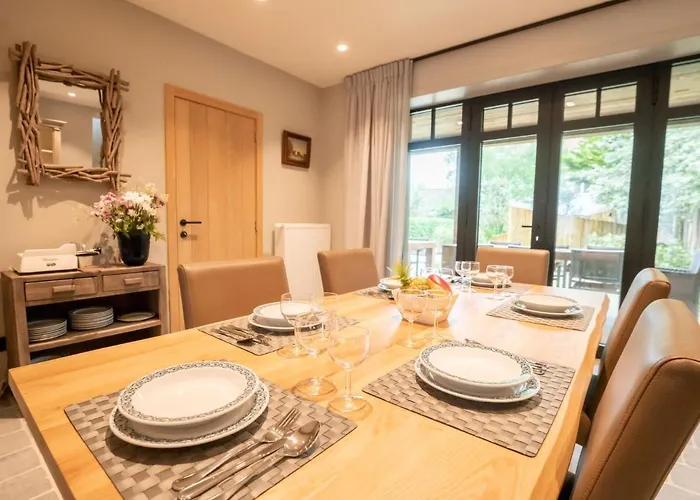 Сasa de vacaciones Huyze Ter Bercken With Swimming Pond By Interhome *