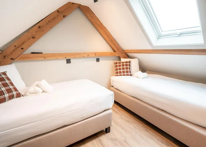 Сasa de vacaciones Huyze Ter Bercken With Swimming Pond By Interhome