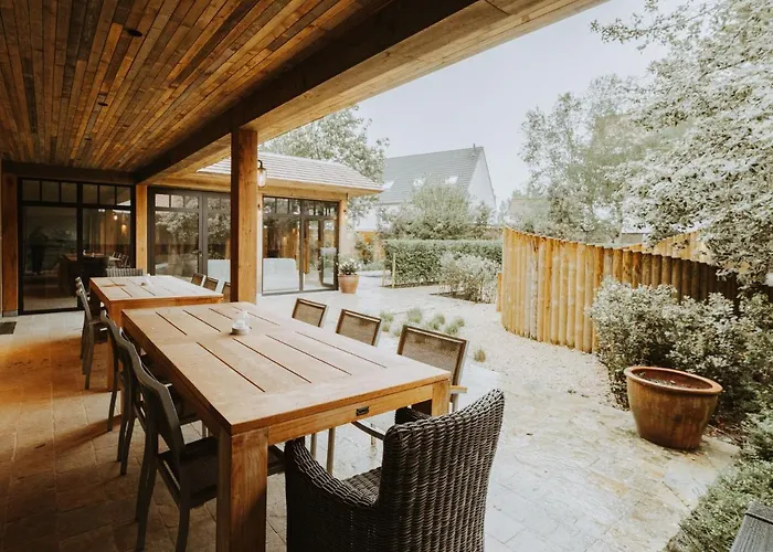 Сasa de vacaciones Huyze Ter Bercken With Swimming Pond By Interhome *