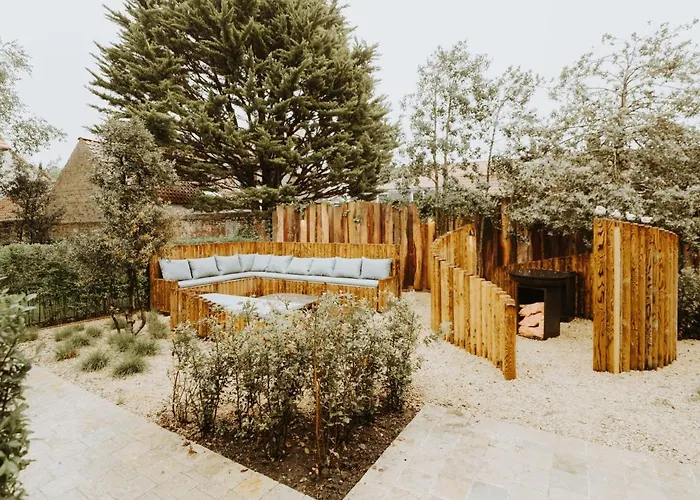 Сasa de vacaciones Huyze Ter Bercken With Swimming Pond By Interhome *